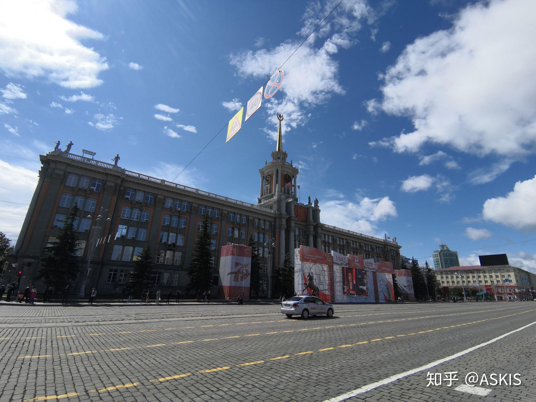乌拉尔联邦区平均工资6年内增长80%