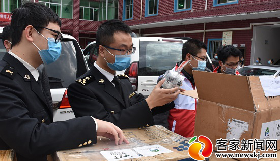 尼南部边境警察助力海关达到年度收入目标