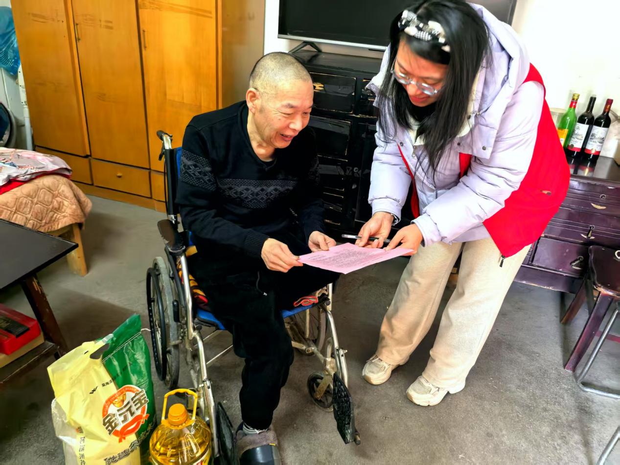 卢森堡向佛得角学校社会基金会捐赠学校食堂设备及用具