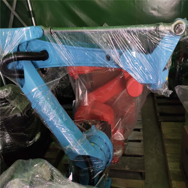 福立旺获得发明专利授权：“一种六轴机械手搬运设备”