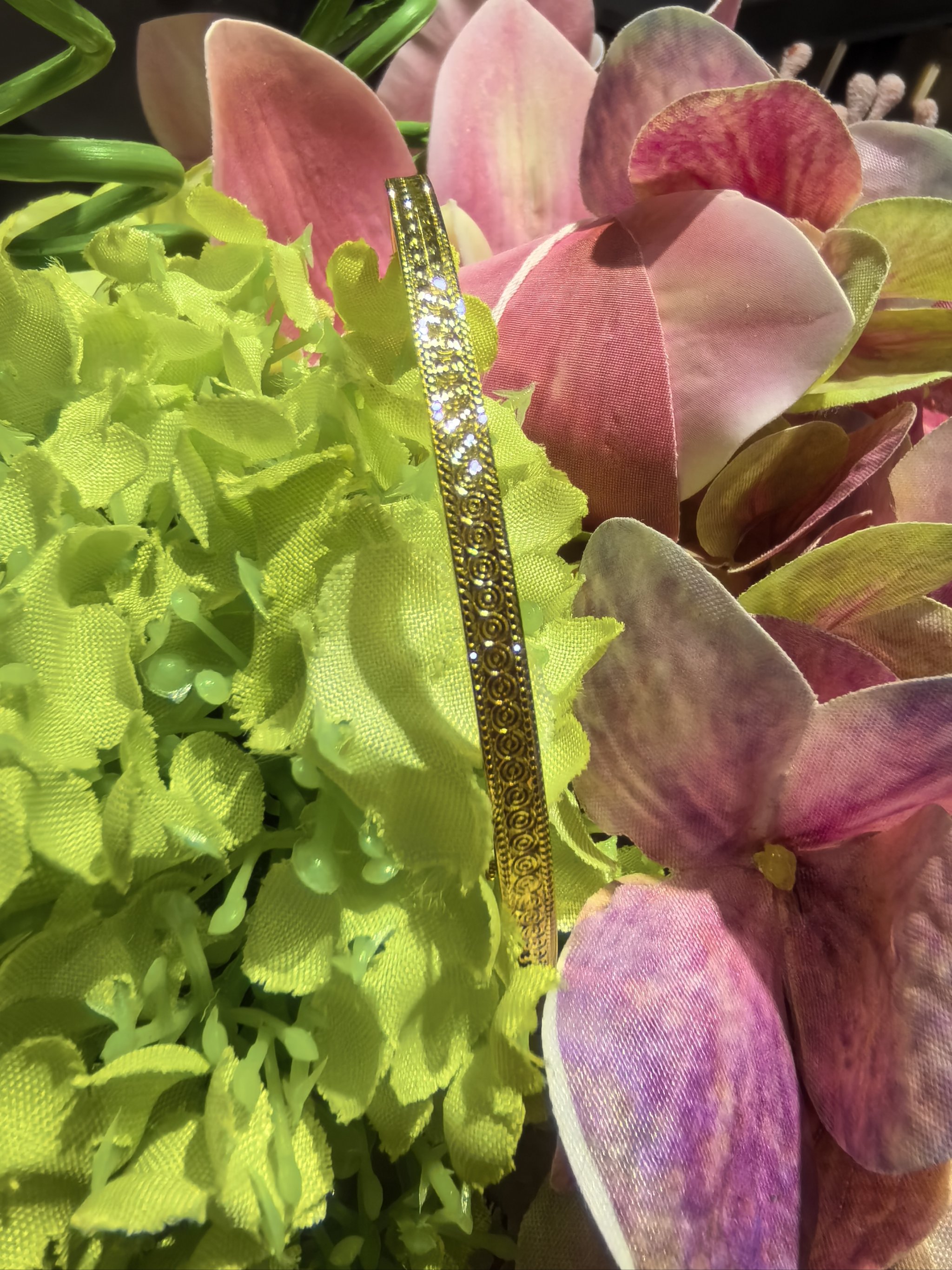 周大生获得外观设计专利授权：“手镯（G1ZY0011）”