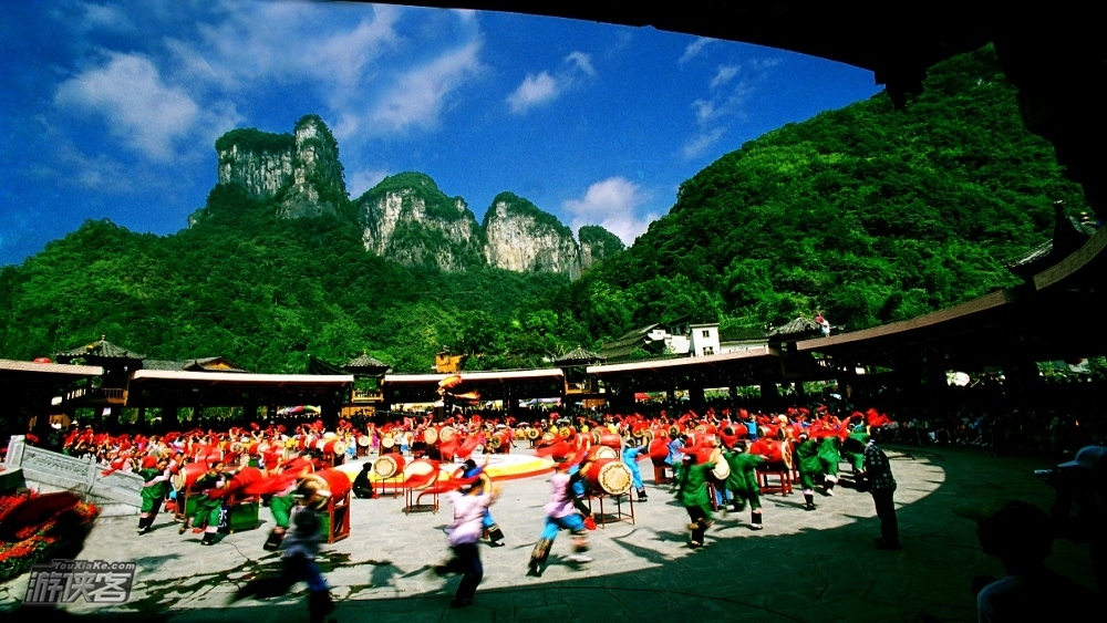 联合国驻华组织聚焦湘西苗寨：解码“数字木兰”的她力量