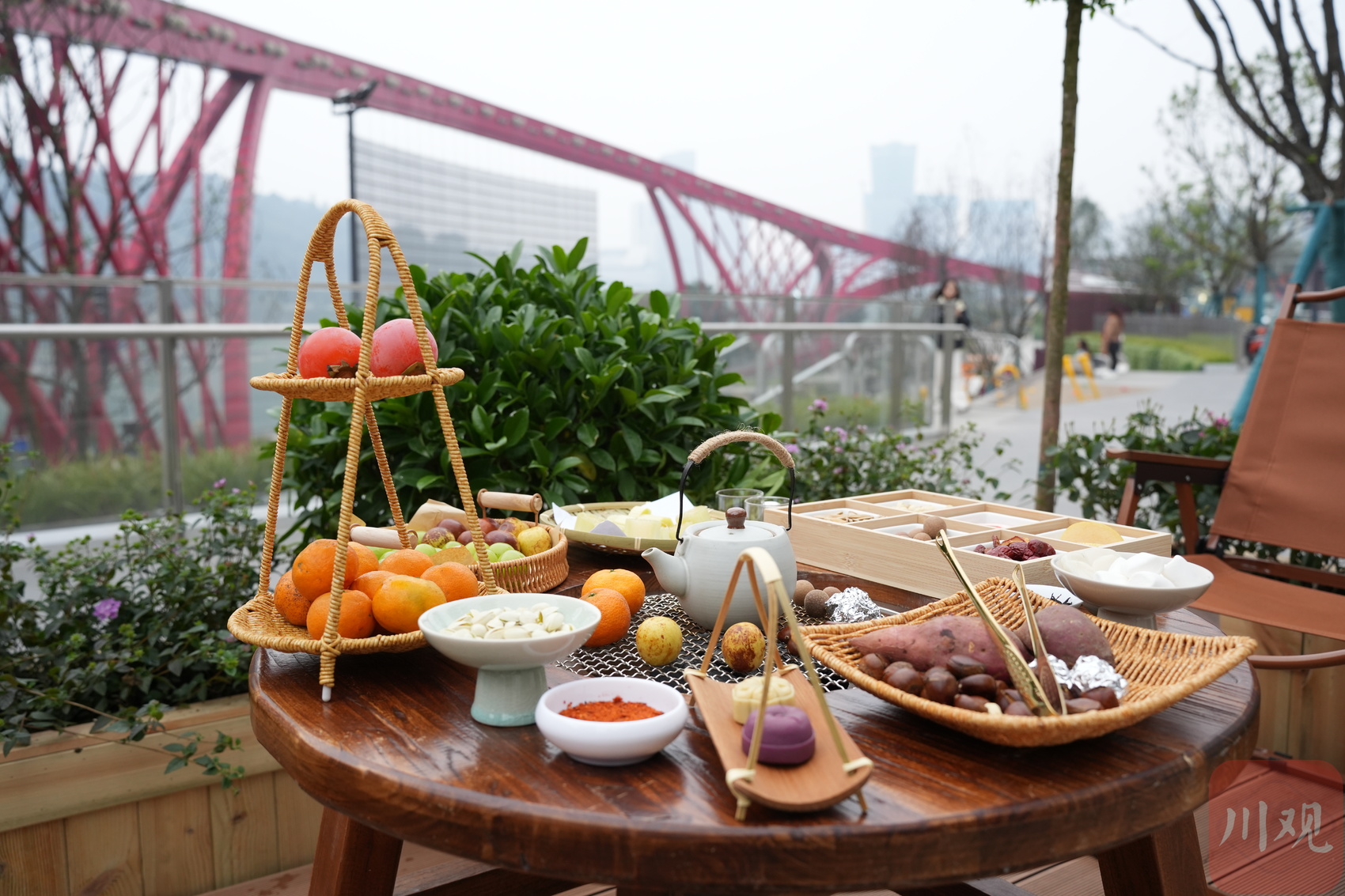 成都再添打卡新地标！茶百道宽窄巷子旗舰店开启非遗元素+手作茶饮新风尚