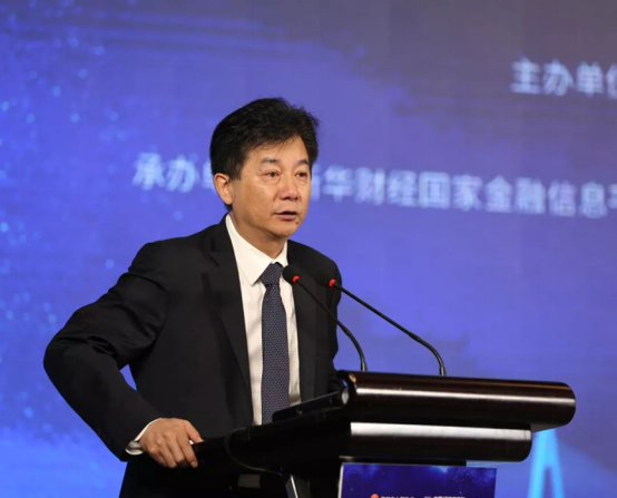 圆信永丰基金荣获证券之星资本力量2024年度最具成长性基金公司奖