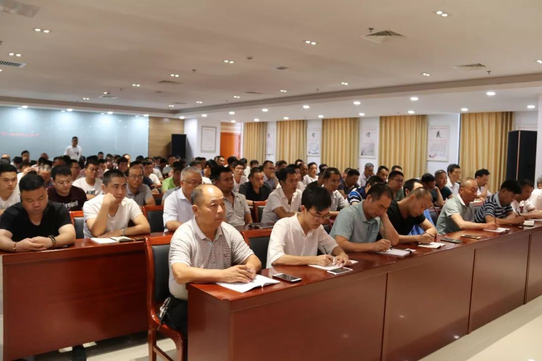 王鹏参赞出席援塞渔码头项目施工准备三方会议