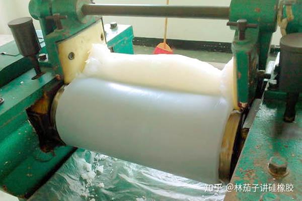 玲珑轮胎获得实用新型专利授权：“一种胶料加工用筛选装置”