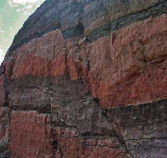 中国石化获得发明专利授权：“多期构造应力场叠加的视走滑断层判识方法”