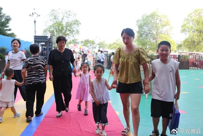 多方携手共筑“避风港“ 昆明网约车司机子女爱心托管班开班