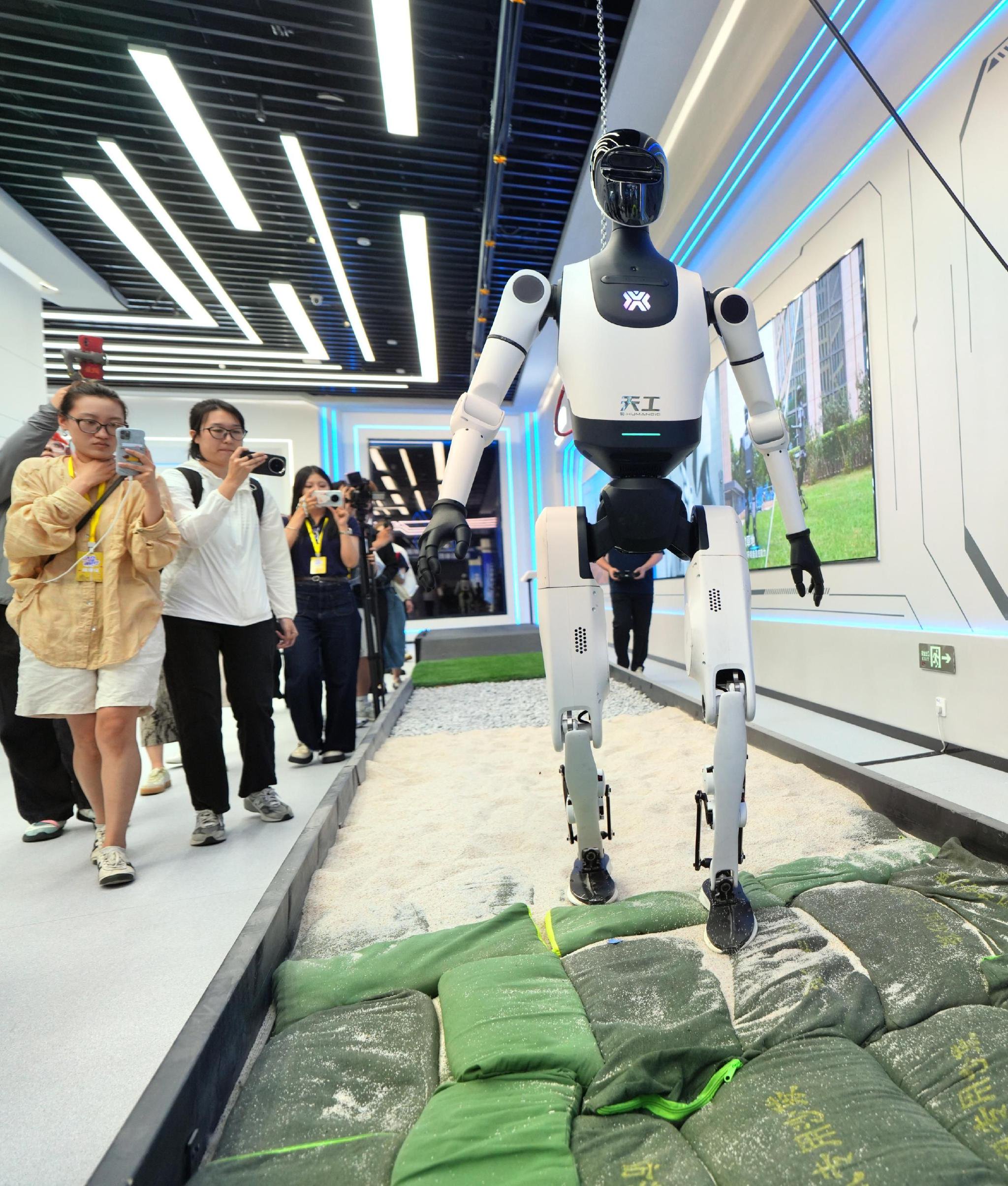 全世界机器人，来北京了！