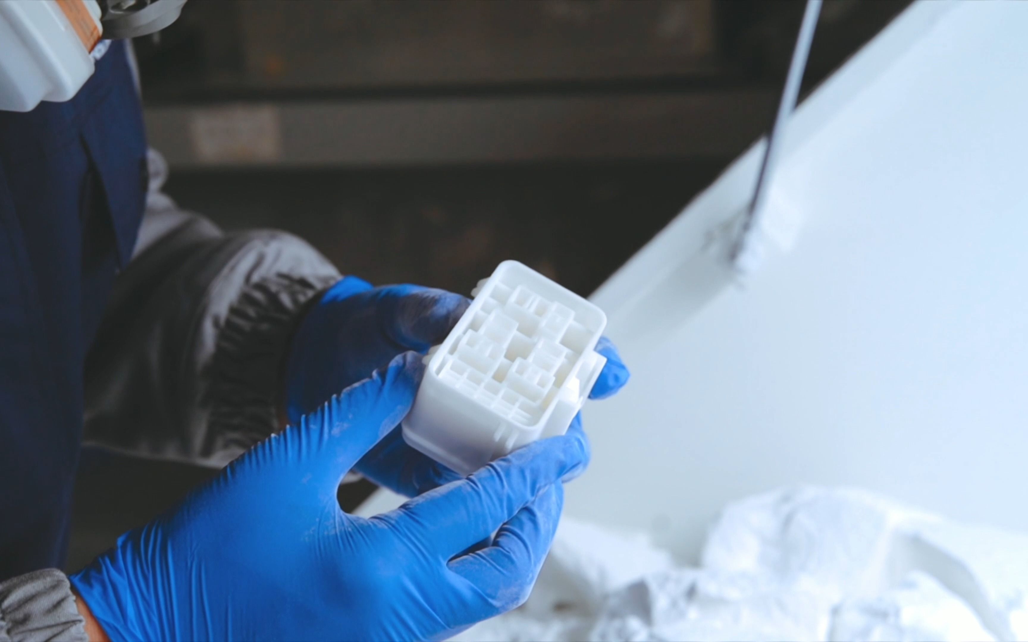 华曙高科获得发明专利授权：“一种用于增材制造的非接触铺粉方法、非接触铺粉装置及增材制造设备”