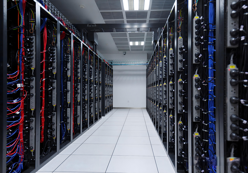 泰山石油：公司涉及充电业务及光伏业务