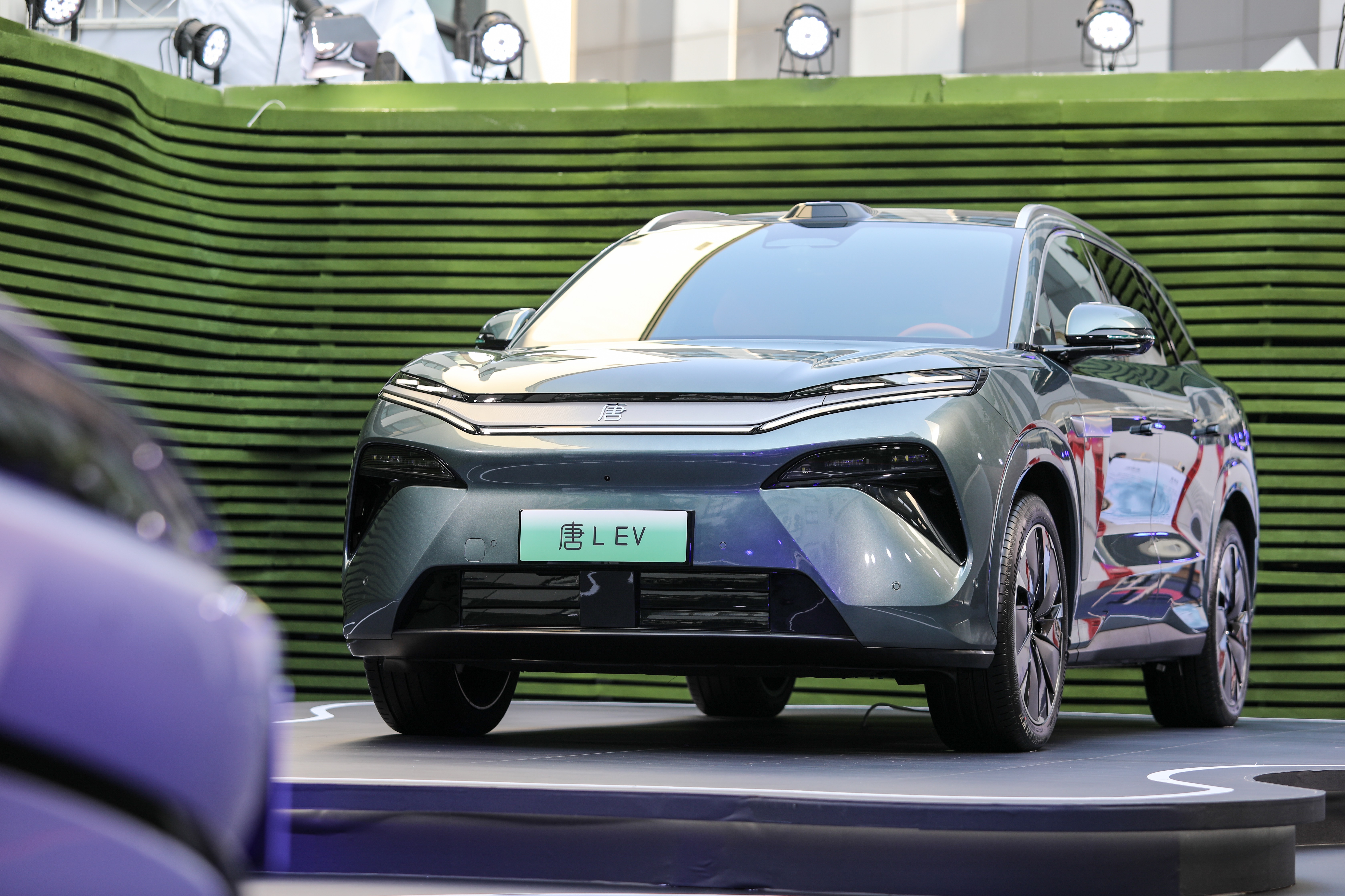 比亚迪获得发明专利授权：“一种电解液、电池、用电设备”