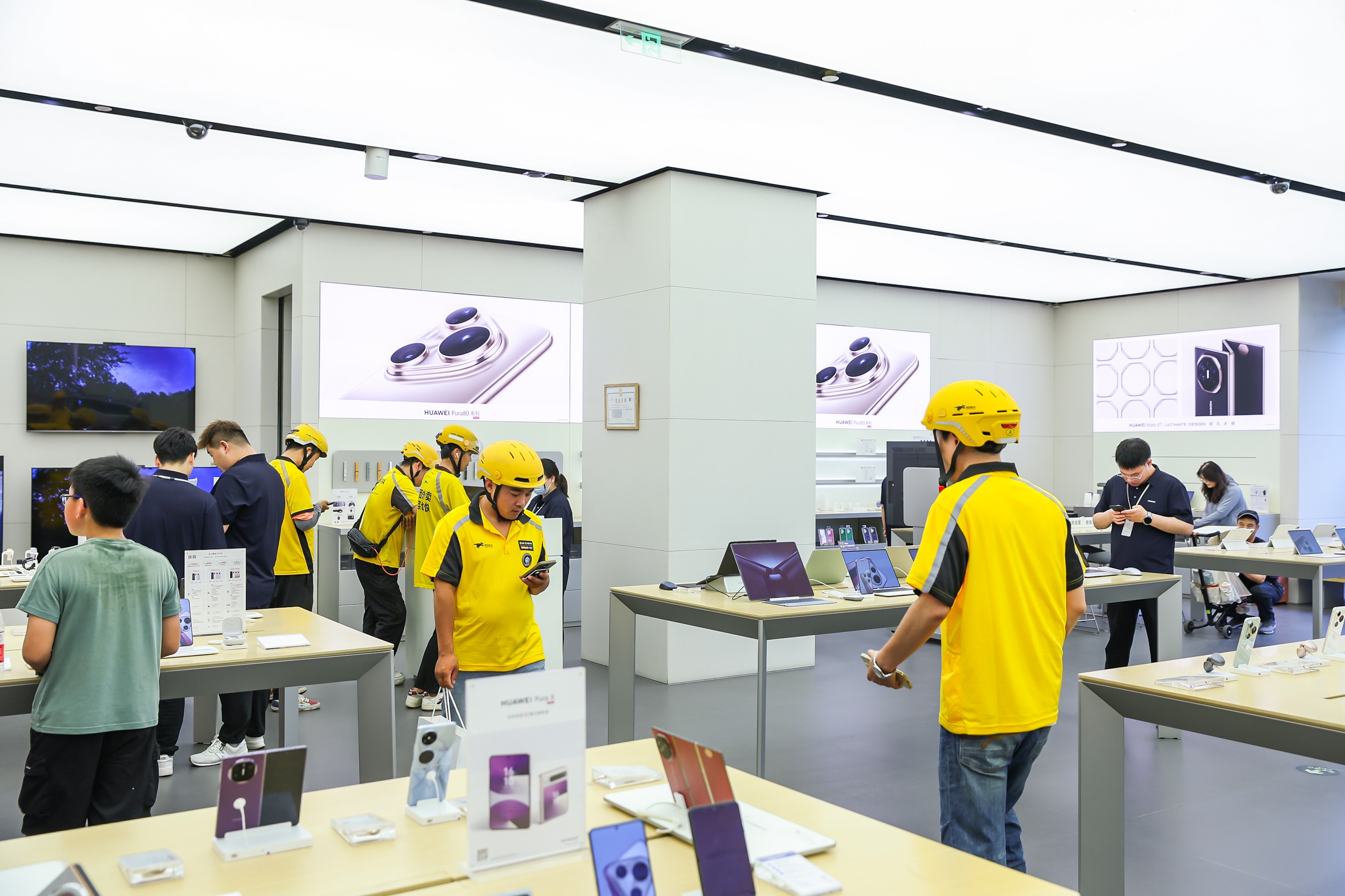 美团闪购即时零售生态开放日：“安心闪购”覆盖购物全流程全品类，助力百万实体商家健康经营