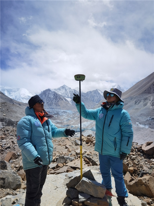 科学与健康丨青藏高原咋种树？雌雄互补，菌肥增效