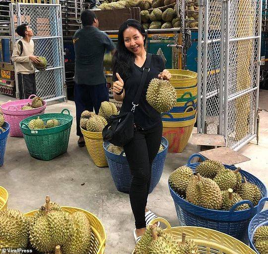 中信建投女总监联络资金中介，私下吃返费逾540万，一审获刑十年半