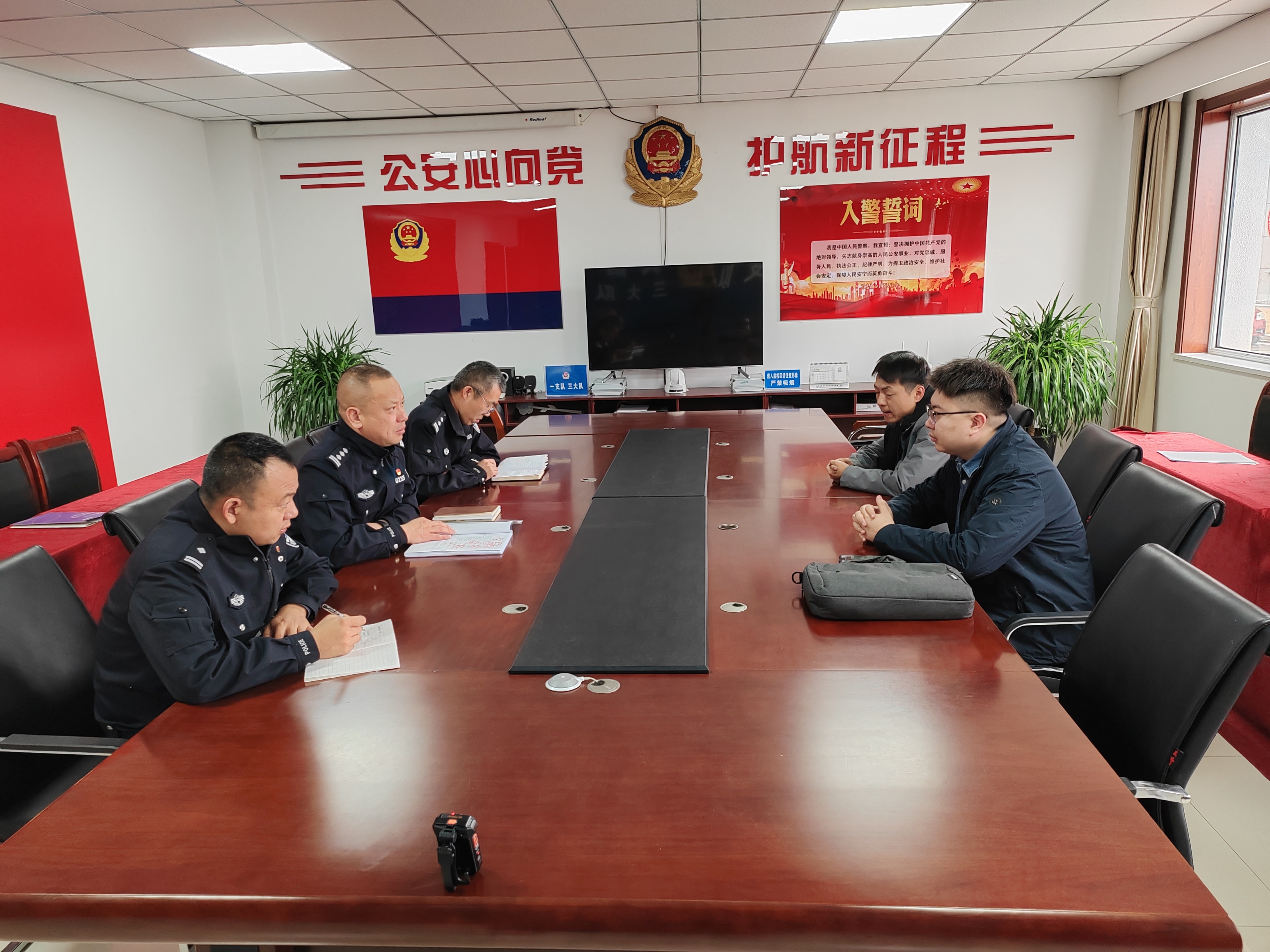 吕瑞浩公参赴援非盟总部会议中心项目指导安全工作