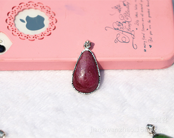 红 宝 丽：异丙醇胺应用领域较广泛