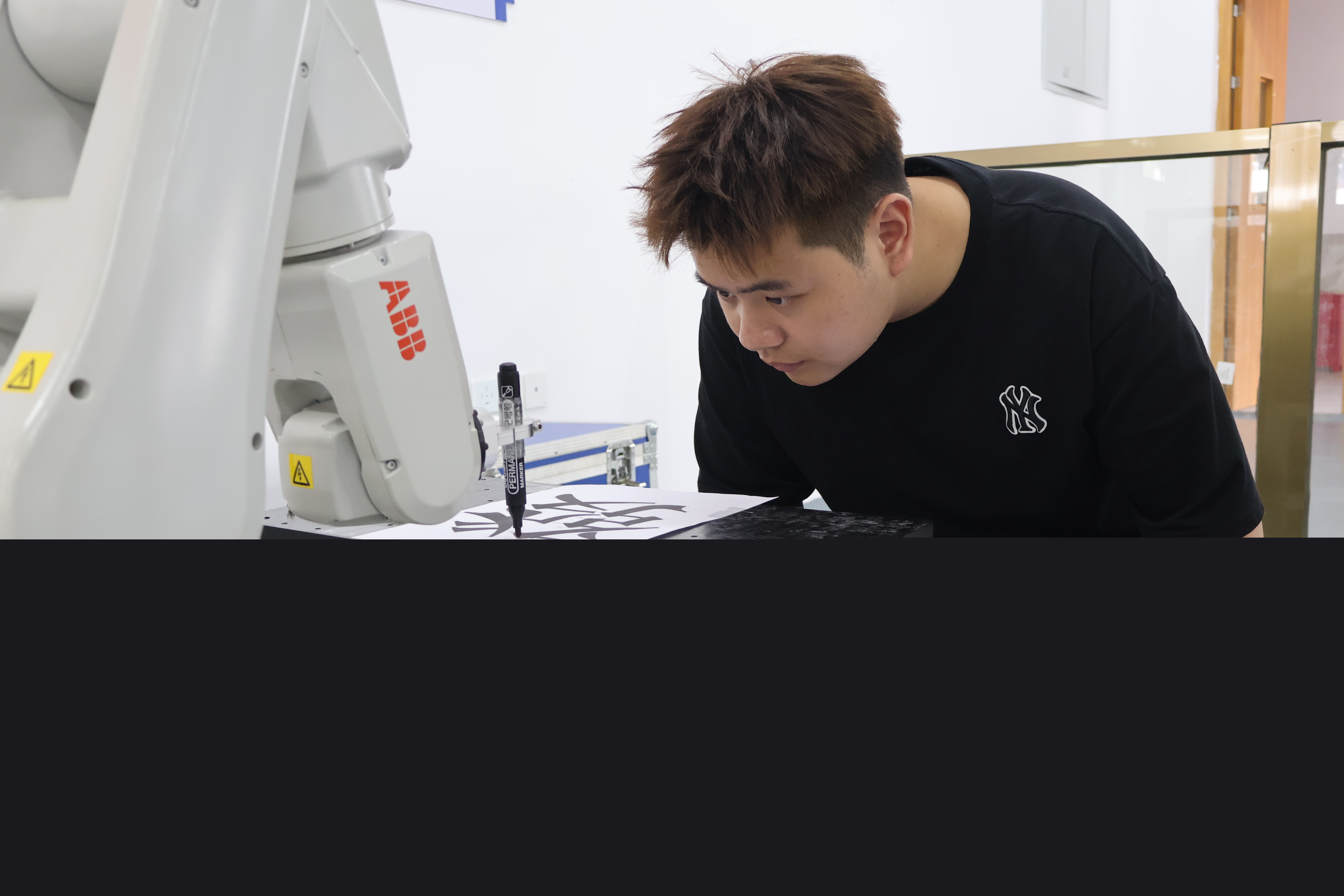 在深圳龙岗机器人技能大赛看产业“上岗”之路