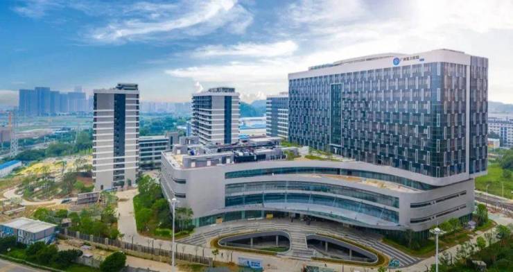 年终报道丨2025，AI谱写“行业变奏曲”