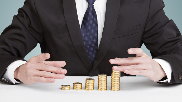 托伦斯前五大客户占比超九成：应收账款飙增，上亿买结构性存款再补流