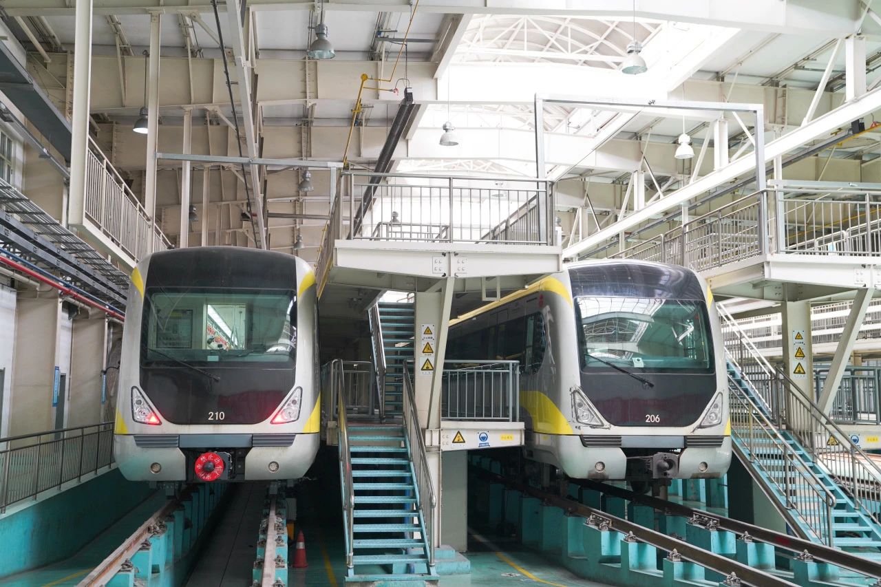 神州高铁：聚焦轨道交通运营检修装备