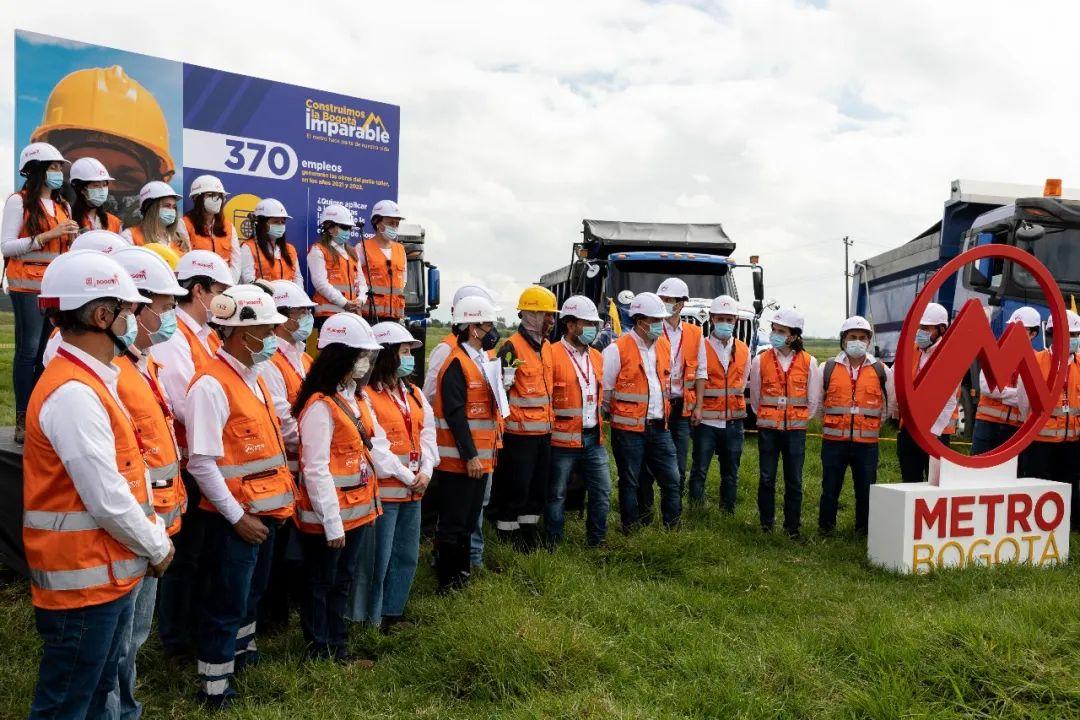 波哥大地铁一号线列车启动首轮动态测试