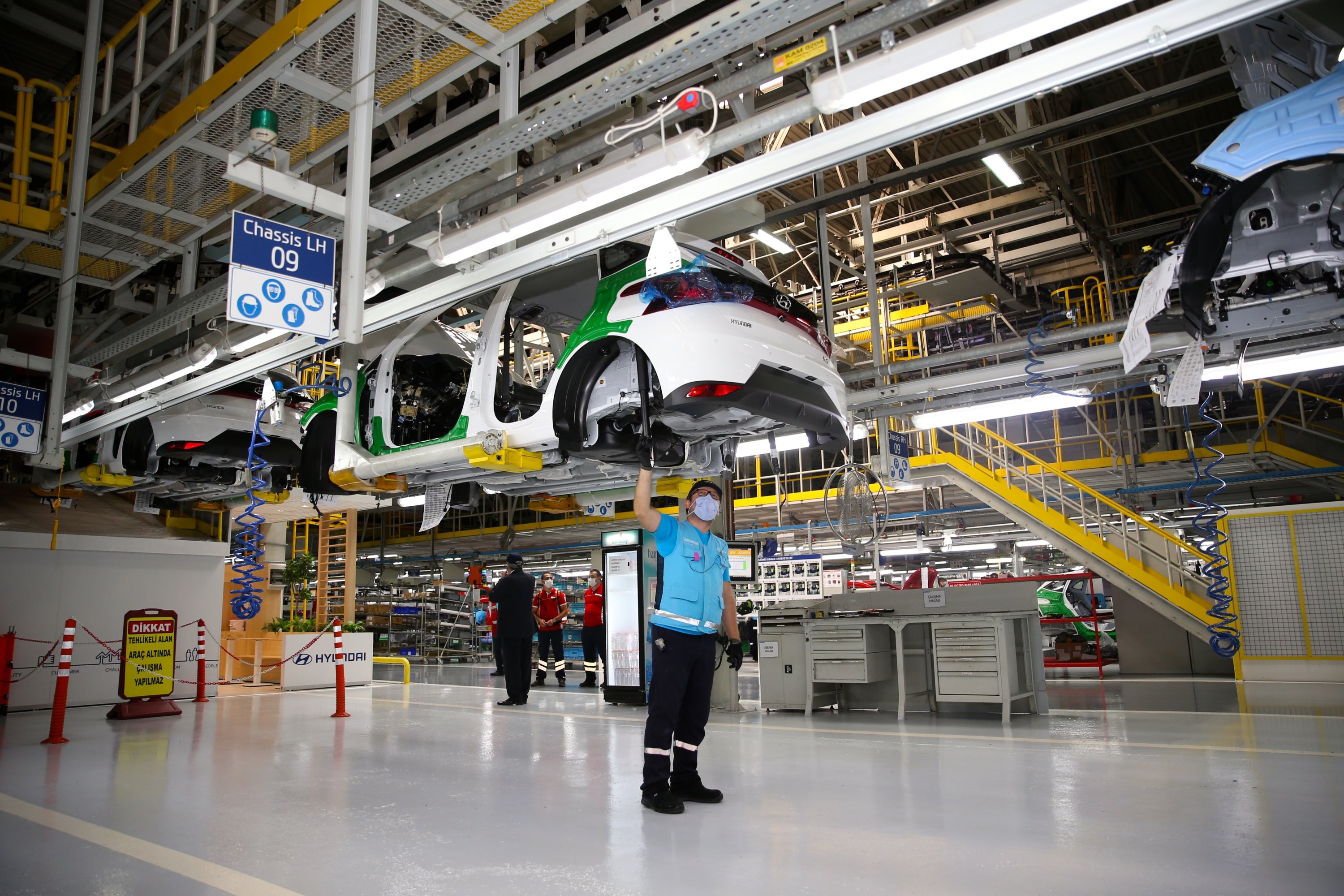 钢研高纳：超高温合金材料温度可达1300℃以上