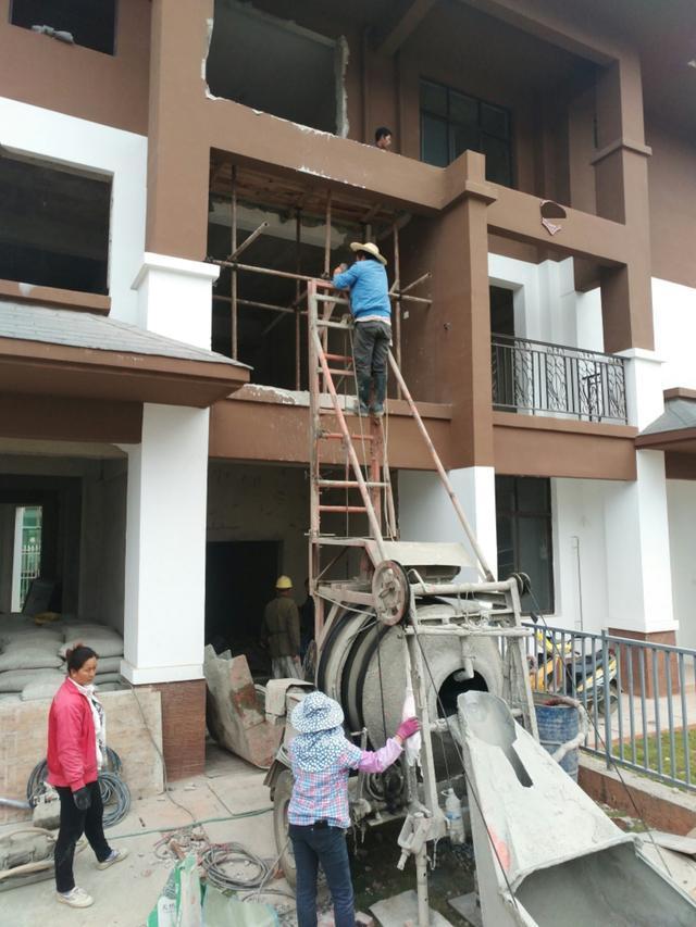 华孚时尚：阿克苏项目完成主体结构施工