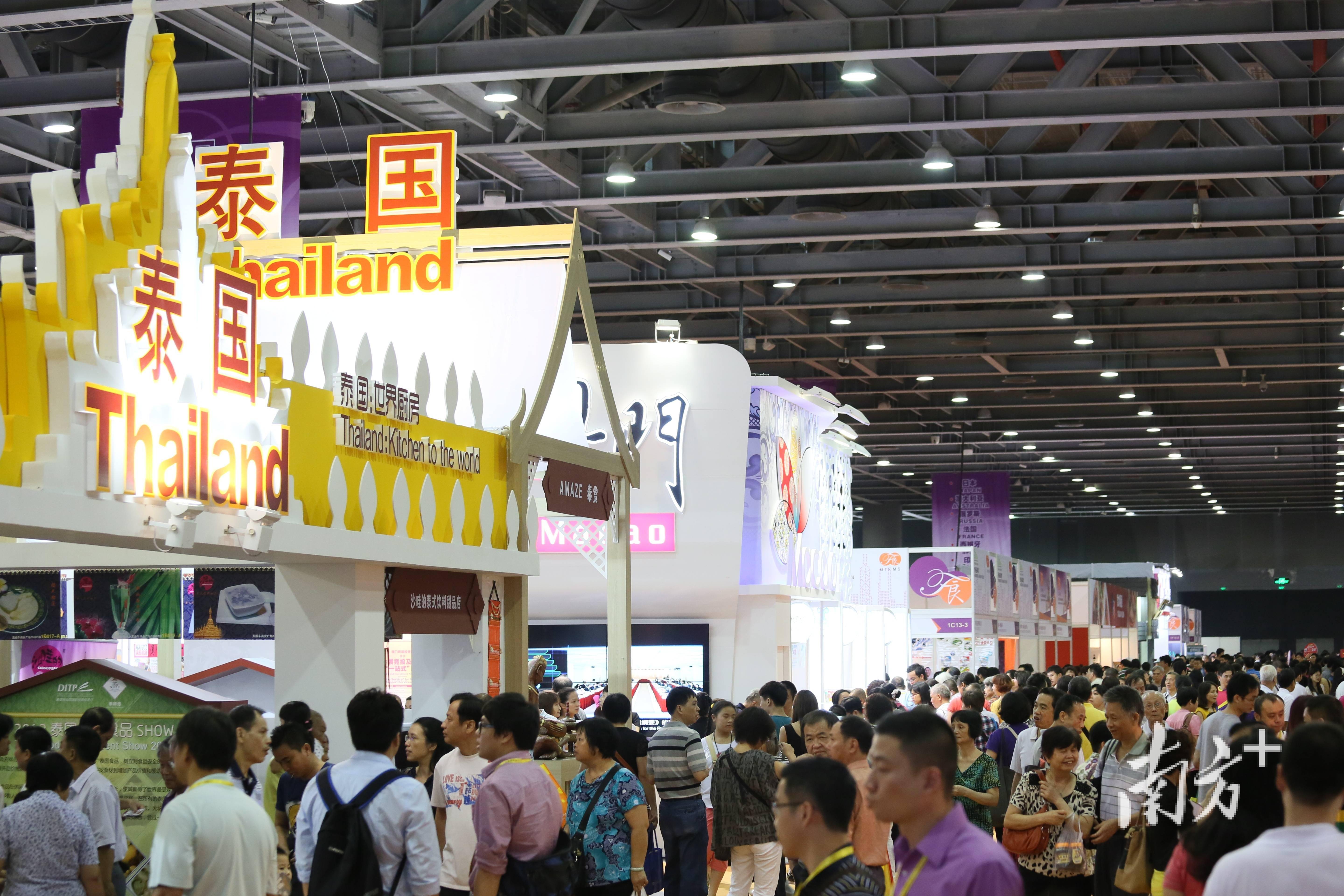 利比里亚国家渔业与水产品局代理局长承诺加强治理与保护海洋资源