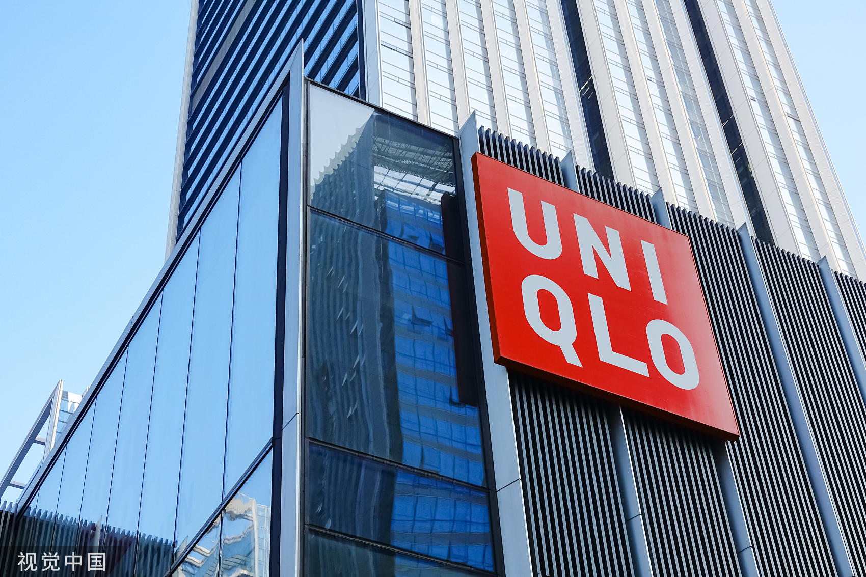 浪潮软件去年亏2.7亿：33年最差业绩，年薪215万董事长赵绍祥辞职、薛军利上任，职工人均薪酬26万