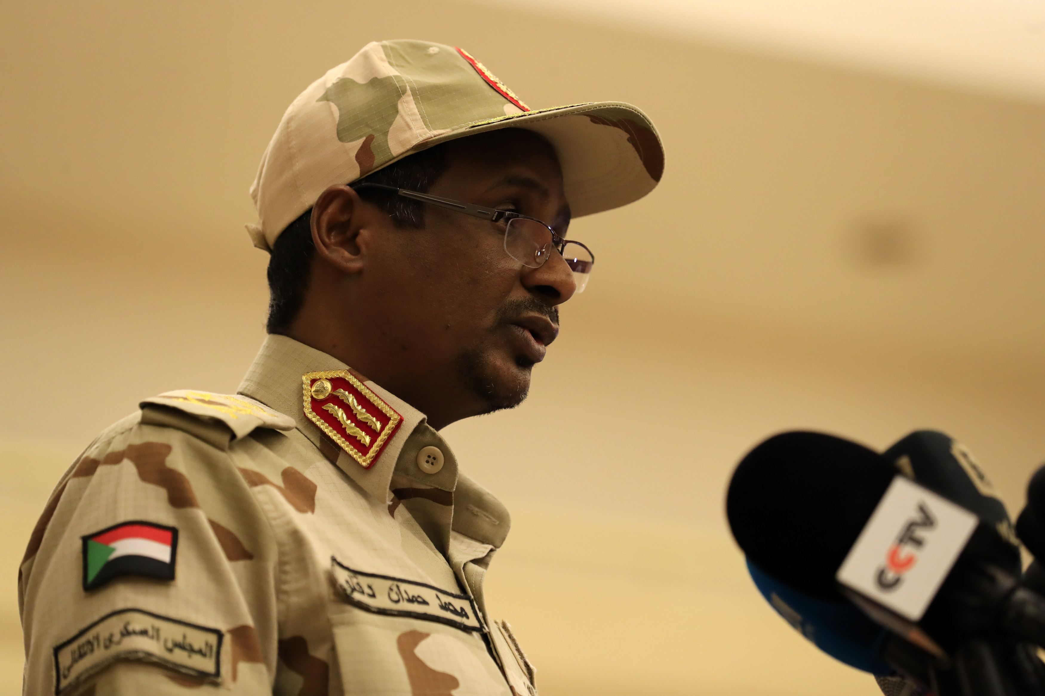 苏丹主权委员会和内阁举行2026年首次联席会议