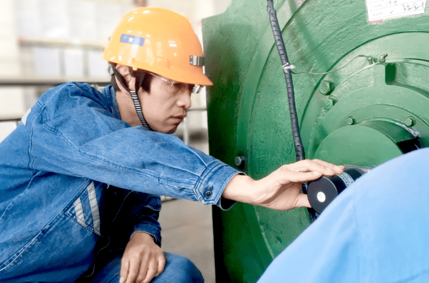 兖矿能源获得实用新型专利授权:“复合式皮带纵撕保护装置”