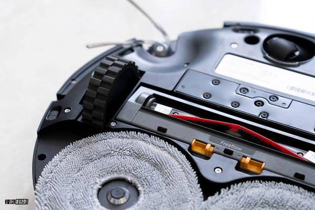 石头科技获得实用新型专利授权：“一种清洗盘组件、清洁基站和自动清洁系统”