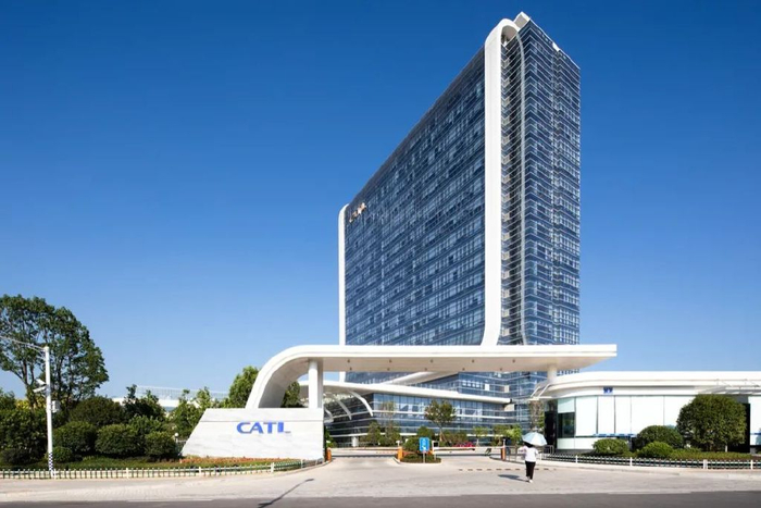 一汽解放：专注主业在新能源、海外市场及技术创新上持续突破