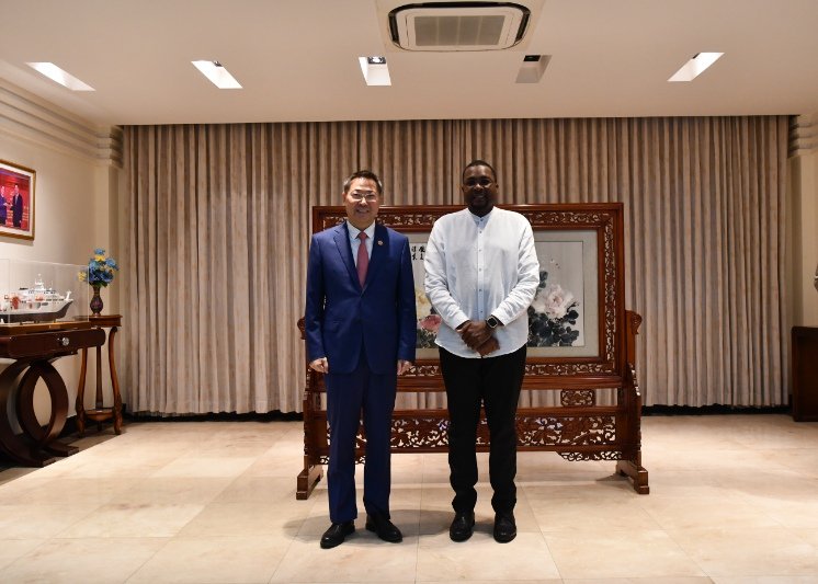 王有莉参赞出席中国援助牙买加第二批紧急人道主义救灾物资交接仪式