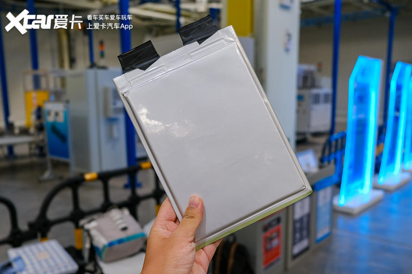 格林美公布国际专利申请：“一种无钴前驱体材料、无钴正极材料及制备方法与应用”