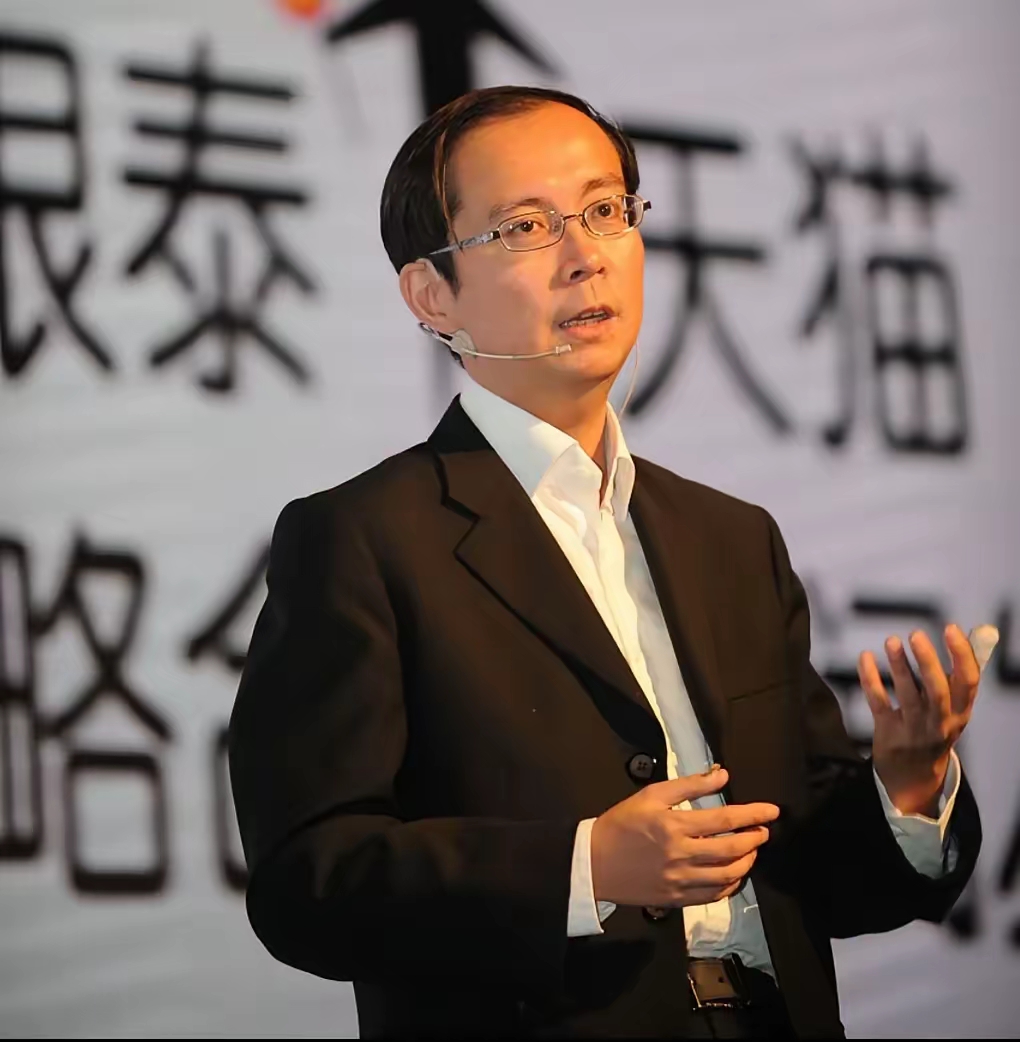 江航装备62岁核心技术人员李春睦退休,2024年薪酬为21.33万,同年研发人员平均薪酬21.17万