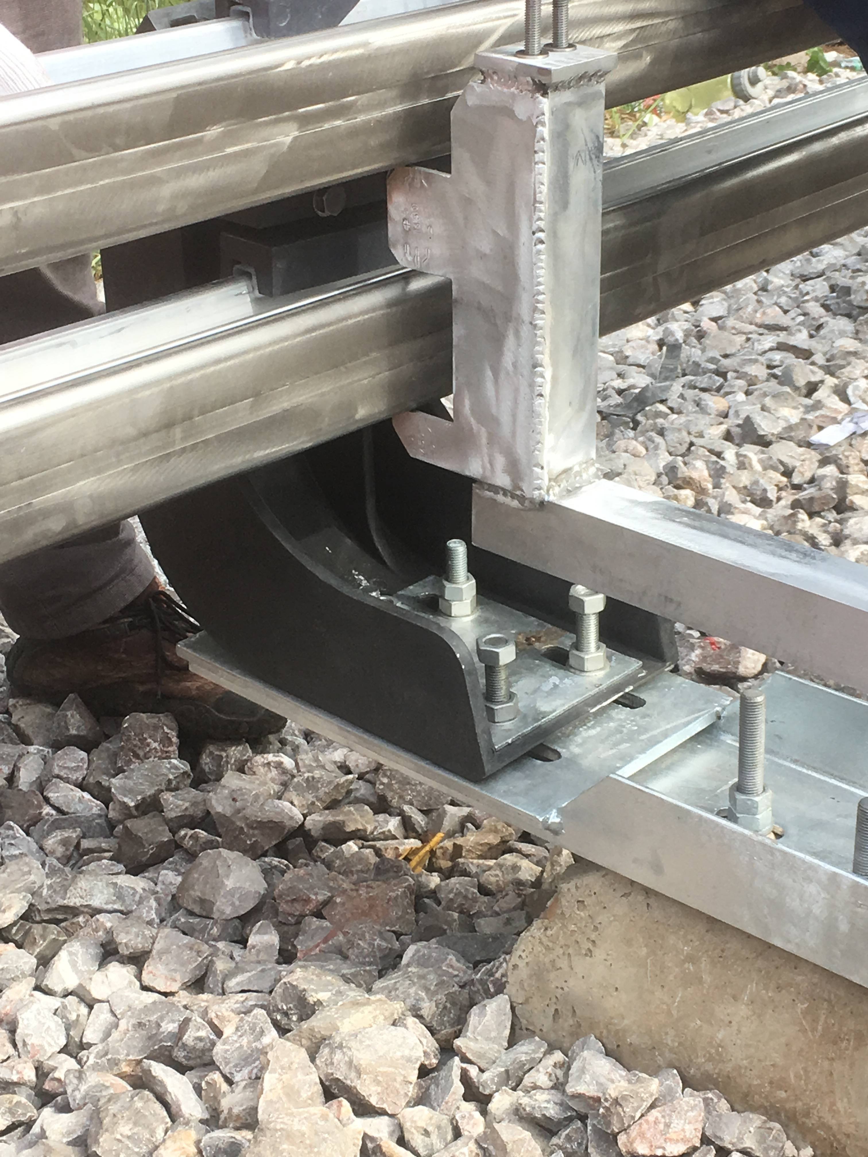 五新隧装获得实用新型专利授权：“一种自动避障插入式振捣器”