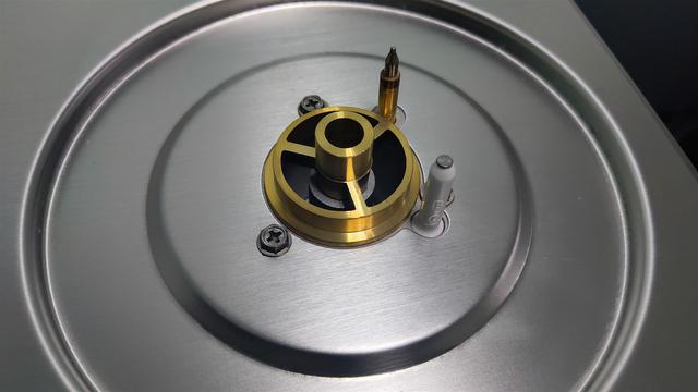 格力电器获得发明专利授权：“油烟机及油烟信息的显示方法”