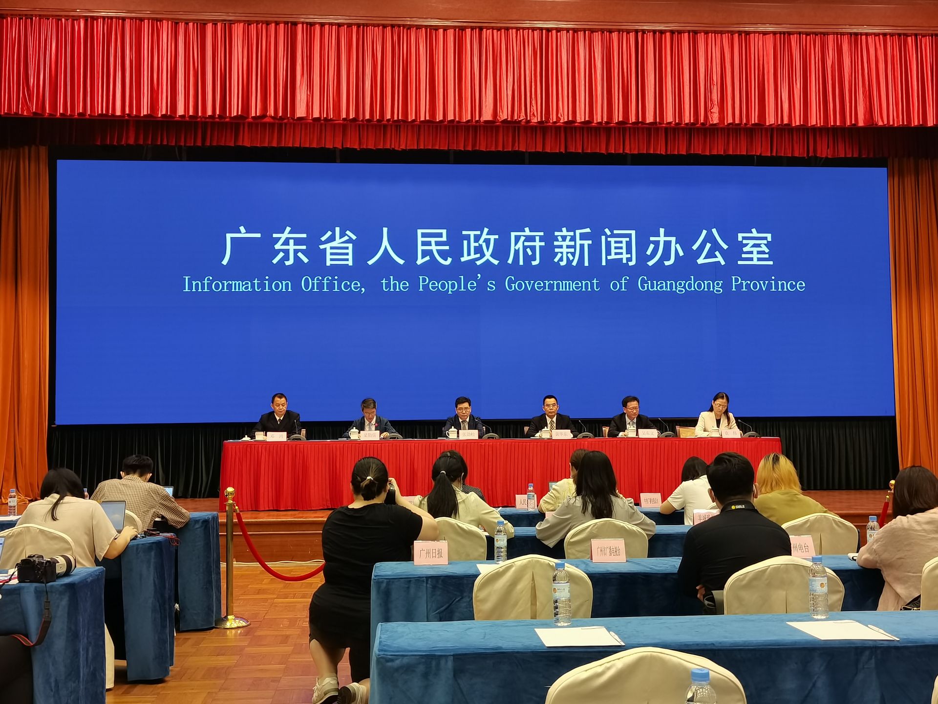 越南电商出口：310亿美元数字背后的巨大差距