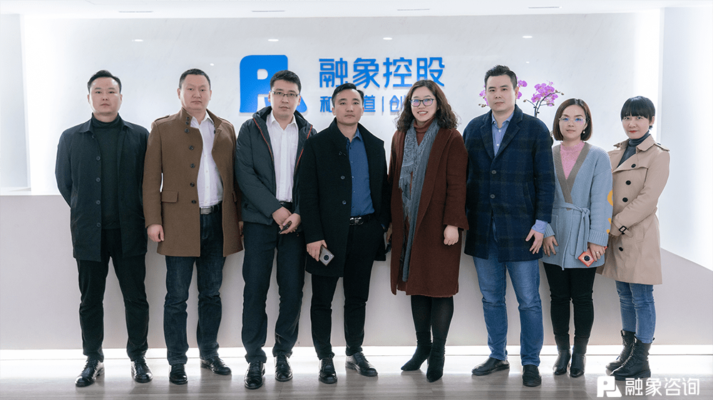 中欧基金联合小宇宙推出播客活动,深度探讨投资与艺术跨界思考