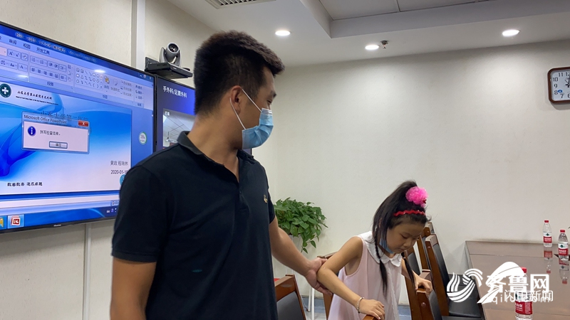 吉经济部长:税务和海关部门对企业的检查仍将继续